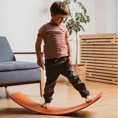 TicToys das.Brett Balance Board z drewna bukowego czerwone - 1 sztuka